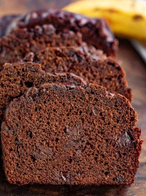 1-Bowl Cake Mix Banana Bread (So EASY!) - Dinner, then Dessert Cake Mix Banana Bread, Double Chocolate Banana Bread, Chocolate Banana Bread Recipe, Dinner Then Dessert, Chocolate Zucchini Bread, Cranberry Bread, Peanut Recipes, Make Banana Bread, Chocolate Banana Bread