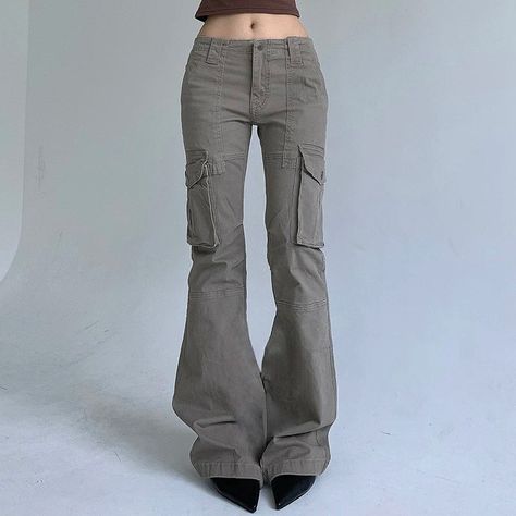 Vintage Style Cargo Pants https://pinklimes.co.uk/products/vintage-style-cargo-pants PinkLimes #streetwear #y2k #y2kfashion #y2kaesthetic #slay #kawaii #offensiveslogan #babytee #croptop #indiegirl #trendingfashion #2000s #naughties #90s #streetweardaily Bootcut Cargo Pants, Patchwork Cargo Pants, Flare Cargo Pants, Low Rise Jeans Y2k, Fav Outfit, Cargo Design, Bootcut Trousers, Street Fits, Streetwear Chic