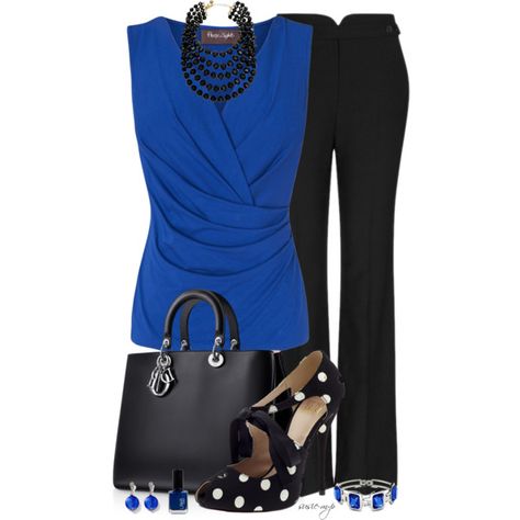 Mode Ab 50, Professional Attire, Work Outfits Women, Work Wardrobe, Professional Outfits, Blue Top, Business Attire, Business Casual Outfits, Fashion Mode