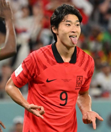 Cho Guesung, Korea Soccer, Gue Sung, Football Players Photos, Cute Football Players, Soccer Boyfriend, Boy Celebrities, Number 9, Soccer Boys