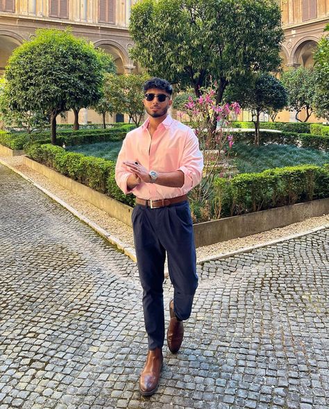 Men Pink Outfit Casual, Pink Shirt Outfit Men Formal, Pink Shirt Outfit Men, Old Money Outfits Men, Pink Shirt Outfit, Old Money Outfits, Asos Men, Shirt Outfit Men, Italy Aesthetic