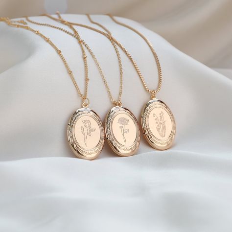 Bouquet Locket, Engraved Locket, Rear View Mirror Accessories, Oval Locket, Christmas Gift For Mom, Unique Gifts For Women, Photo Gift, Shop Owner, Birth Flower