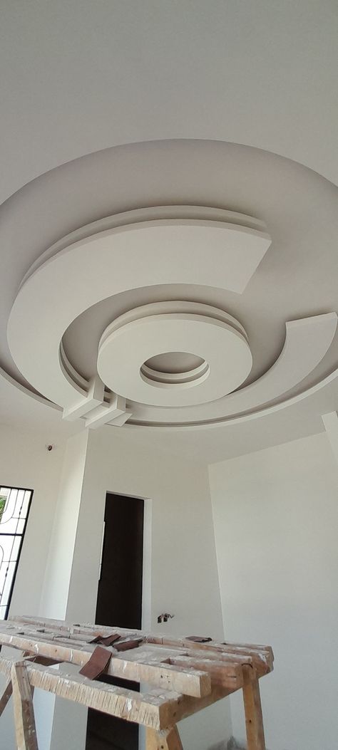 Sitting Room Pop Ceiling Design, 2024 Ceiling Design, Pop False Ceiling Design For Office, Nigerian Pop Ceiling Design, Pop Ceiling Hall Design, Pop Room Design Ceiling, Pop Design For Sitting Room, Pop Design For Hall 2024, New Ceiling Design Living Rooms 2024