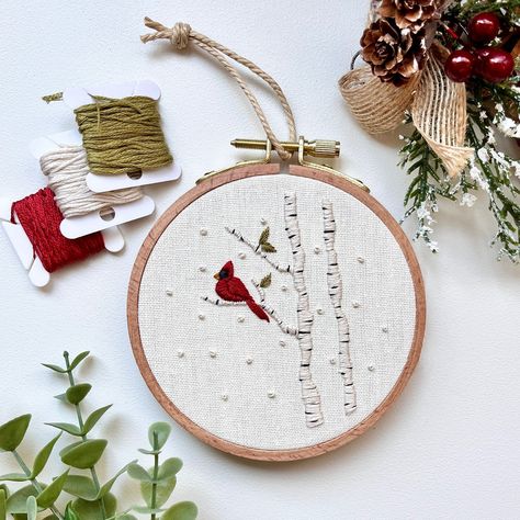 My new holiday embroidery kit launches tomorrow! This has been one of my more popular designs for the past two seasons, so I decided to make it into a kit so you can enjoy stitching it too. 😊 Check out my Etsy shop to see all of my Christmas embroidery kits available. Christmas Embroidery Patterns Free, Embroidery Christmas Ornaments, Vintage Style Embroidery, Autumn Embroidery, Ocean Isle Beach Nc, Christmas Tree Embroidery, Embroidery Ornaments, Winter Embroidery, Holiday Embroidery