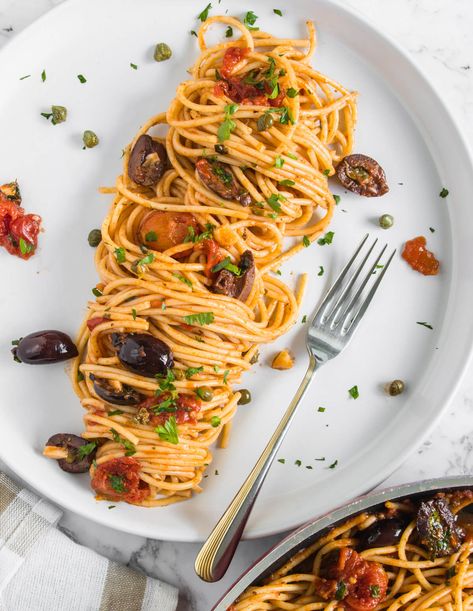 Spaghetti Alla Puttanesca Simple Pasta Recipe, Spaghetti Alla Puttanesca, Alla Puttanesca, Pasta Puttanesca, Simple Pasta, Spring Menu, Spaghetti Pasta, Roma Tomatoes, Easy Pasta Recipes