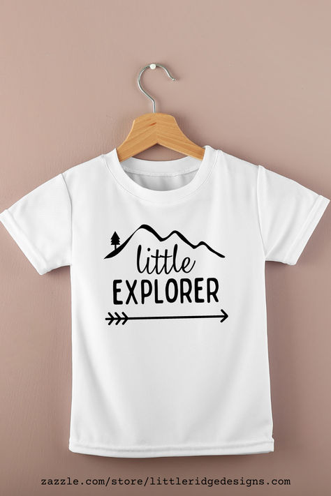 A white baby t-shirt with the words Little Explorer below an outline of a mountain. Cute Tshirt, Kid Clothes, Tshirt Ideas, Be Ready, Baby Shirts, Baby Tshirts, Boys T Shirts