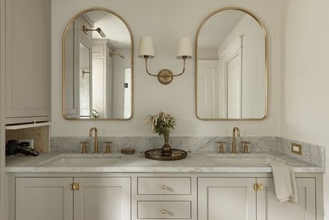 Viewmont Primary Suite — Recast Homes Dramatic Powder Room, Lake House Bathrooms, Master Bath Design, Shiplap Bathroom, New House Bathroom, Bath Inspiration, House Bathrooms, Primary Suite, Primary Bath