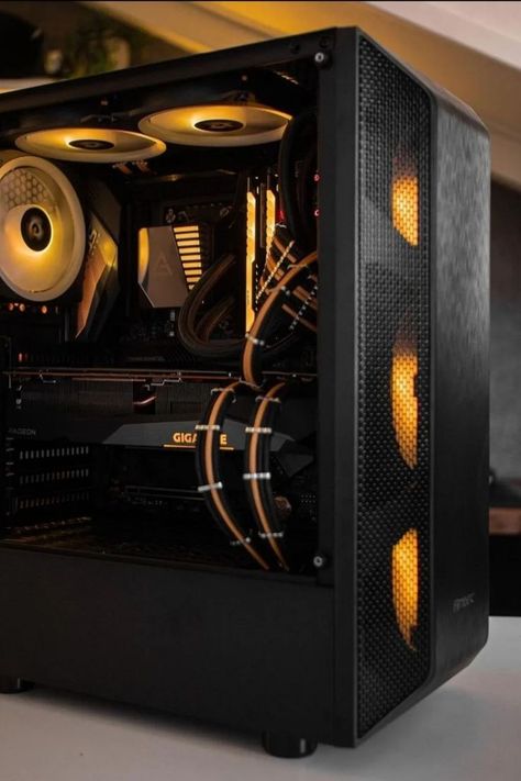 Best gaming PC 2022. Black And Gold Gaming Setup, Best Gaming Pc, Setup Pc, Pc Builds, Tokyo Ghoul Wallpapers, Cool Gadgets For Men, Pc Build, Gaming Pcs, Pc Setup