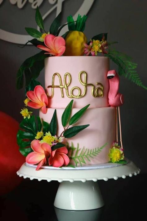 Flamingo Glasses, Hawaiian Theme Cakes, Aloha Cake, Tropisk Fest, Hawaii Birthday Party, Tropical Birthday Cake, Wa Australia, Flamingo Cupcakes, Cupcakes Pink