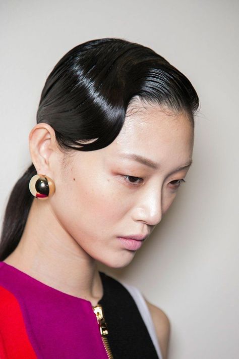 Hairstyle Slicked Back, Slicked Back Hairstyles, 2016 Hair Trends, Sora Choi, Runway Hair, Sleek Hair, Editorial Hair, Finger Waves, Hairstyles For Layered Hair