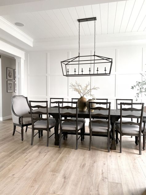 Modern Dining Room Lighting, Dining Room Accent Wall, Dining Room Accents, Dining Room Light Fixtures, Farmhouse Interior, Board And Batten, Room Lighting, Dining Room Inspiration, Room Remodeling