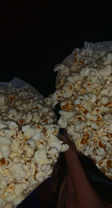 Popcorn Aesthetic, Cinema Popcorn, Snap Food, Job Hunting, Popcorn, See More, Snack Recipes