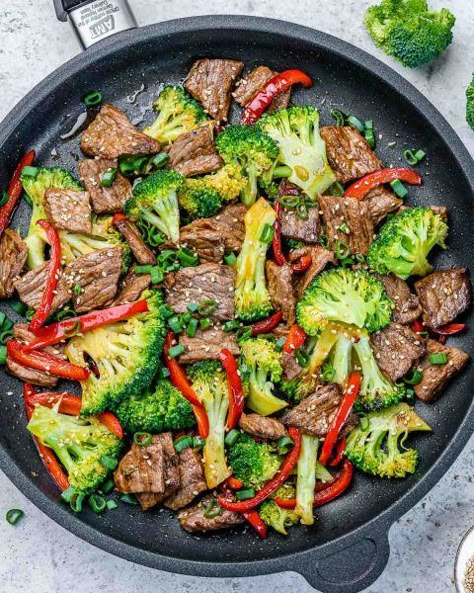 Beef & Broccoli Stir Fry | Clean Food Crush Beef Broccoli Stir Fry, Beef Broccoli, Beef And Broccoli, Broccoli Stir Fry, Clean Food Crush, Food Crush, Broccoli Beef, Clean Food, Stir Fry Recipes