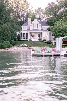 Lake House Inspo Exterior, Cottage On The Water, Lake Houses Exterior Cottages, Lake Homes Exterior, Beautiful Cottage Homes, Water Front Homes, Europe Cottage, Houses On Water, Maine Lake House