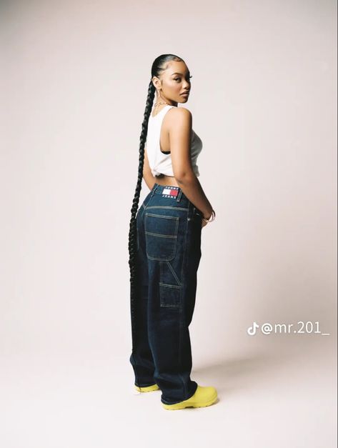 Denim Photoshoot Black Women, Jeans Photoshoot Ideas, Photoshoot Ideas Poses, 19 Birthday, Denim Photoshoot, Hair Inspired, Birthday Shoot, Photoshoot Outfits, Birthday Photoshoot