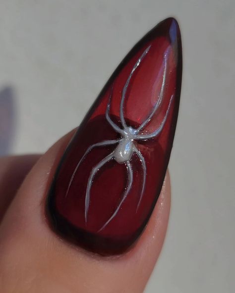 🕷Creepy crawlies 😖 . #nailart #manicure #spider #halloween #spooky #nailsofinstagram #nailinspo #nailartdesign #nails #nailarttutorial #nailartlover #nailartdaily #nailartgallery #nailartworld #nailartfan #nailartjunkie #nailartinspiration #nailartlife Venom Nail Art, Spider Nail Designs, Nail Art Spider, Venom Nails, Spider Nail Art, Bug Nails, Spider Nails, Spider Halloween, Creepy Crawlies