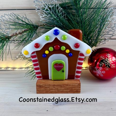 Glass Gingerbread House, Gingerbread House Ornaments, Christmas Village Decor, Candy House, House Ornaments, Christmas Village, Glass House, Gingerbread House, Fused Glass