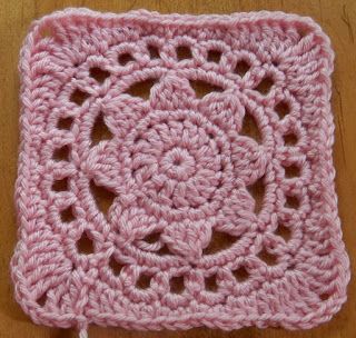 Crochet Squares Afghan, Control Issues, Flower Granny Square, Crochet Lace Pattern, Crochet Blocks, Haken Baby, Crochet Square Patterns, Granny Squares Pattern, Crochet Motifs