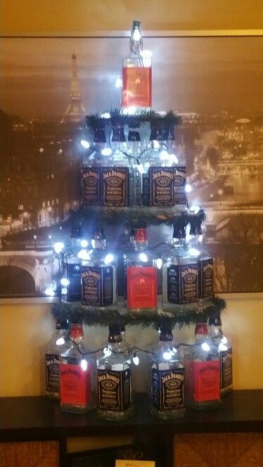 Jack Daniels Christmas, Dollar Bill Origami, Jack Daniels, Dollar Bill, Creative Inspiration, Liquor Cabinet, Origami, Beer, Christmas Tree