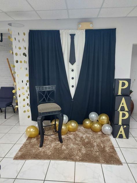 Fathers Day Decoration Ideas For School, Simple Father's Day Backdrop, Decor For Father's Day, Father Day Centerpiece Ideas, Father’s Day Decoration Party, Father’s Day Decoration Ideas At Home, Happy Father’s Day Backdrop Ideas, Father’s Day Theme Ideas, Happy Father’s Day Backdrop