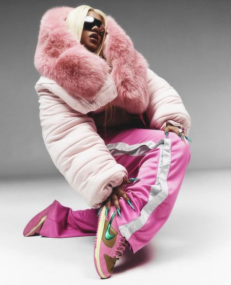 Paris Goebel, Nike Dunk Low Outfit Men, Nike Dunk Low Outfit Woman, Nike Dunks Outfit Woman, Dunk Low Outfit Women, Nike Photoshoot, Nike Dunk Low Outfit, Dunks Outfit Woman, Parris Goebel