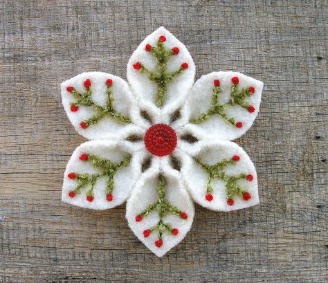 Christmas Snowflake Pin By WanderingLydia @Flickr: (There are lot's of beautiful pins that Lydia has made...check them out.) Quilled Creations, Felt Christmas Decorations, Felt Decorations, Felt Christmas Ornaments, Wool Crafts, Noel Christmas, Felt Diy, Christmas Snowflakes, Felt Christmas