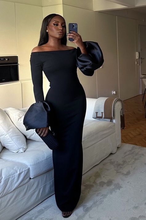 Evening Gowns Black Women, Classy Dresses Black Women, Formal Winter Outfits, Elegant Black Women, Nigerian Lace Styles Dress, Nigerian Lace Styles, Styles Dress, Nigerian Lace, Designer Evening Gowns