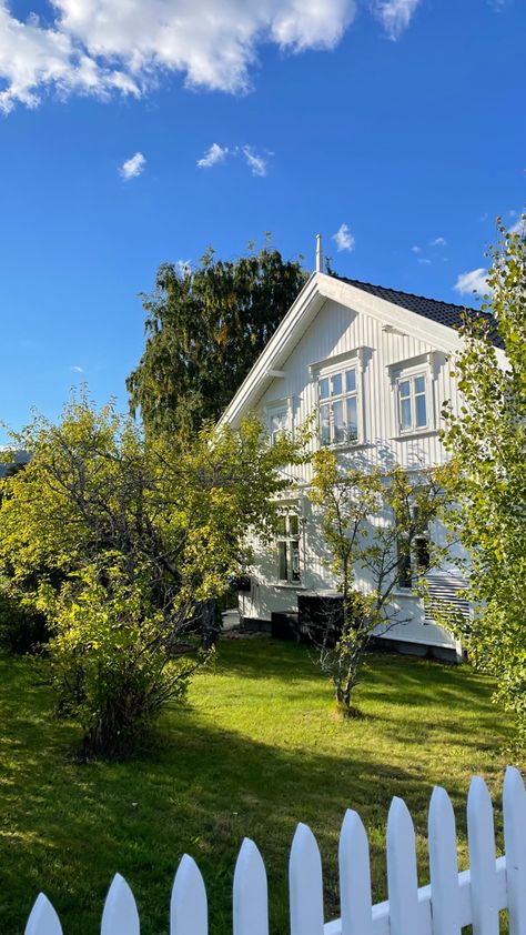 Norwegian Country Home, Nordic House Aesthetic, Danish House Aesthetic, Scandinavian Aesthetic Home, Scandinavian House Aesthetic, Living In Norway Aesthetic, Iceland Homes, Danish House Exterior, Village House Aesthetic