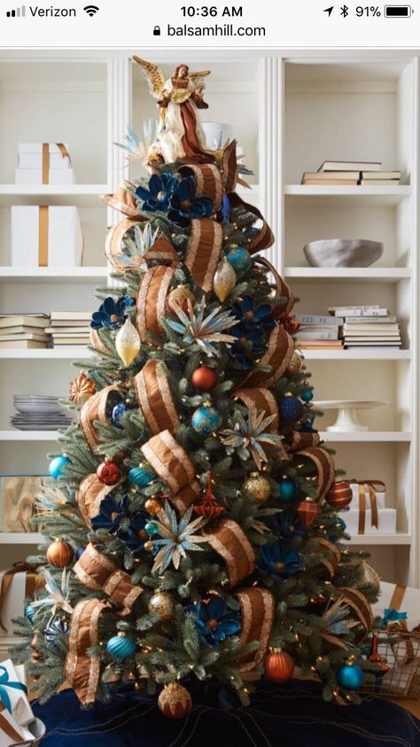 My next Christmas tree Copper Christmas Decor, Orange Christmas Tree, Blue Spruce Tree, Teal Christmas, Copper Christmas, Turquoise Christmas, Tree Inspiration, Orange Christmas, Balsam Hill