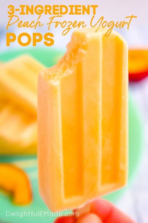 Cake Mix Peach Cobbler, Peach Frozen Yogurt, Fruit Popsicle Recipes, Frozen Yogurt Pops, Peach Popsicles, Healthy Popsicle Recipes, Smoothie Popsicles, Healthy Popsicles, Yogurt Pops