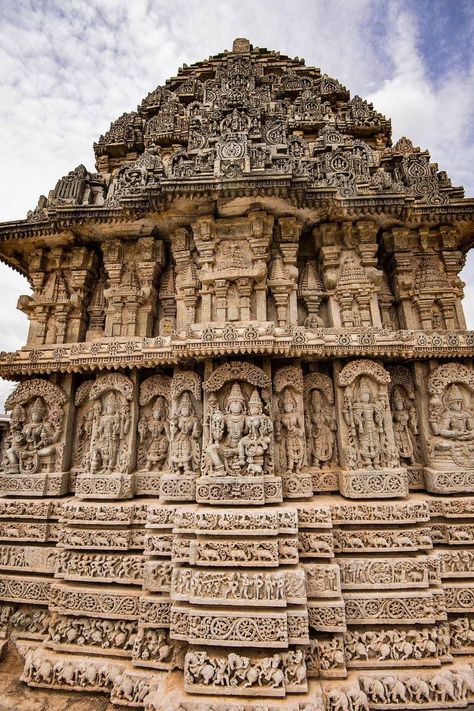 Amazing Temple Architecture-Lakshmi Narasimha Temple in Karnataka – Sanskriti - Hinduism and Indian Culture Website Mystic Architecture, Kumari Kandam, Hindu Architecture, Lakshmi Narasimha, Weather In India, Sun Temple, Temple India, Indian Temple Architecture, India Architecture