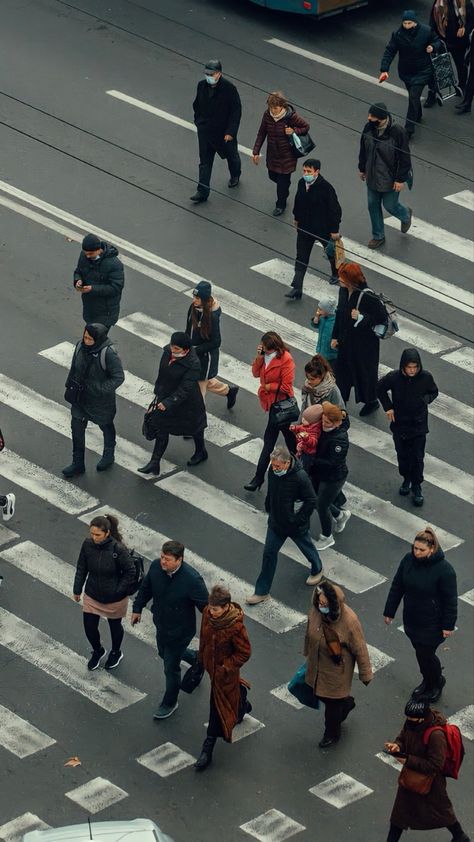 A Lot Of People Photography, Walking People Photography, Crowd Of People Reference, Bird Eye View Pose, People And Places Photography, City Street Photography People, People In Environments, Birds Eye View Photography People, Crowd Of People Photography