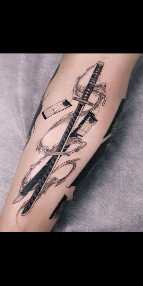 Womans Tattoo, Demon Slayer Tattoo, Gladiator Tattoo, Slayer Tattoo, Color Anime, Dragon Tattoos For Men, Tattoo Anime, Tattoo Apprenticeship, Anime Woman