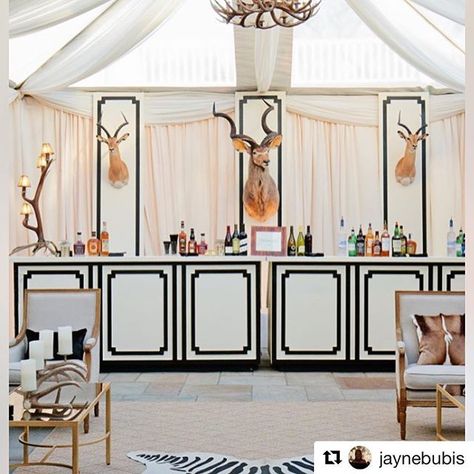 #Repost @jaynebubis ・・・ A sophisticated gentleman's bar for a very sophisticated groom @jaynebubis #jaynebubisevents #questeventsnashville… Buffet Table Decor, Blue White Weddings, Event Bar, Pop Up Bar, Tent Design, Counter Design, Counter Table, Salon Design, Cool Bars