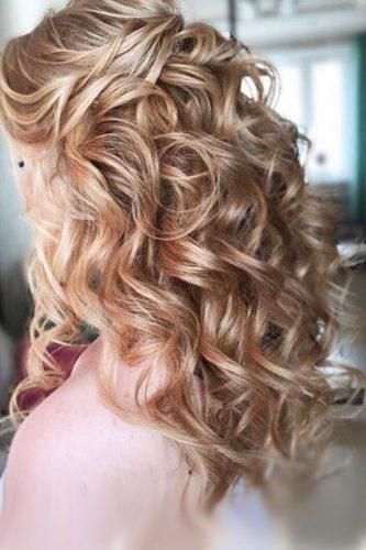 Wedding Hairstyles For Medium Length Hair ❤︎ Wedding planning ideas & inspiration. Wedding dresses, decor, and lots more. #weddingideas #wedding #bridal Wedding Hairstyles For Medium Length, Medium Length Curls, Prom Hair Medium, Wedding Hairstyles For Medium Hair, Diy Wedding Hair, Hairstyles Medium Length, Wedding Hairstyles Medium Length, Mother Of The Bride Hair, Curly Wedding Hair