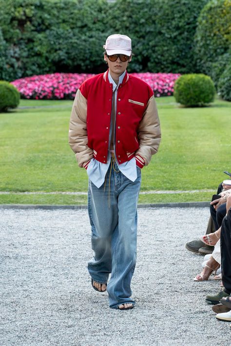 Rhude Spring 2025 Menswear Fashion Show | Vogue 2025 Fashion Trends, Menswear Street Style, Runway Men, 2025 Fashion, Menswear Collection, Mens Spring, Fashion Show Collection, High End Fashion, New Wave