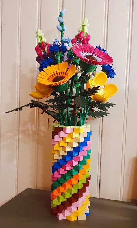 Lego Repurpose Upcycling, Vases For Lego Flowers, Lego Planter Diy, Lego Vase Ideas, Lego Interior Design Home Decor, Eclectic Diy Decor Ideas, Lego Bathroom Decor, Lego Wall Display Ideas, Lego Office Decor