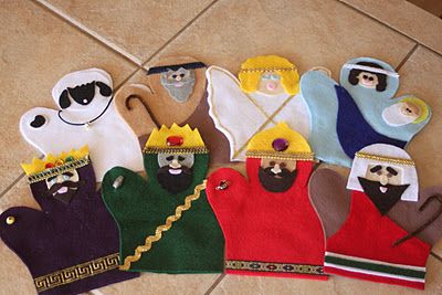 Felt Nativity Hand Puppets  (for next year) Felt Nativity, Puppet Tutorial, Felt Puppets, Diy Nativity, Puppets Diy, Puppet Patterns, Smoothie Healthy, Puppet Making, Christmas Play