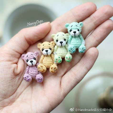 Teddy Pattern, Teddy Bear Patterns Free, Crochet Amigurumi Patterns, Crocheted Animals, Bear Patterns Free, Miniature Knitting, Tiny Crochet, Tiny Teddies, Bear Amigurumi