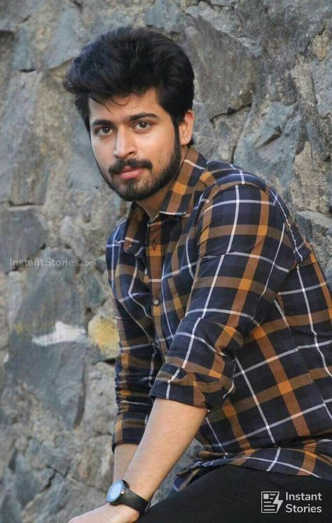 Harish Kalyan Photoshoot Photos / Wallpapers (1080p) (8613) #harishkalyan Indian Handsome Men, Harish Kalyan Images, Handsome Boys Indian, Sj Rajput, Indian Boys Pic, Film India, Harish Kalyan, Ashwin Kumar, Tamil Actors