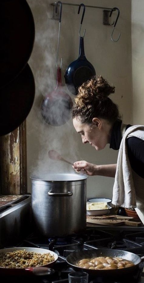 In The Kitchen, Someone Cooking, Chef In Kitchen, Cooking Photography, Food Photography Inspiration, Parmigiano Reggiano, Slow Food, Kitchen Witch, Cooking Food