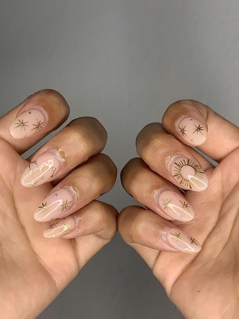 Leo Szn Nails, Leo Themed Nails, Leo Nails Designs, Leo Zodiac Nail Designs, Leo Nail Art, Happy Birthday Nail Art, Leo Zodiac Nails, Leo Inspired Nails, Leo Season Nails