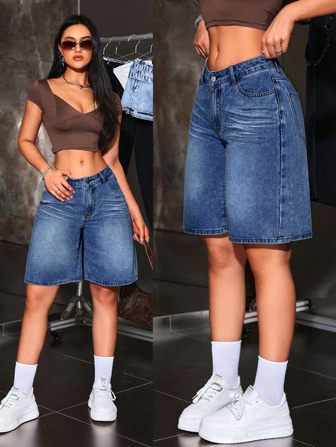 Long Shorts Outfits Women, Outfit Bermuda, Women Denim Shorts, Neat Casual Outfits, Denim Shorts Outfit, Short Pollera, Color Minimalist, Casual Denim Shorts, Bermuda Shorts Women