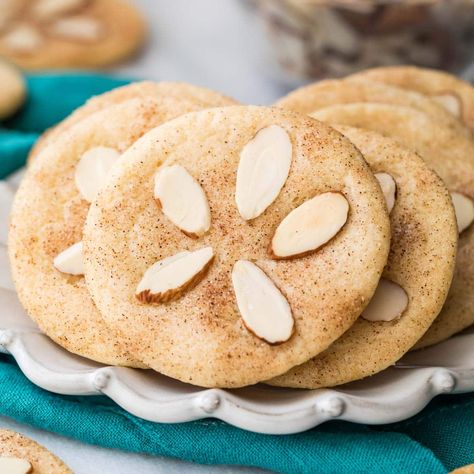 Sand Dollar Cookies Sand Dollar Cookies, Ocean Baby Shower Theme, Ocean Baby Showers, Beach Baby Showers, Baby Shower Venues, Cookies Sugar, Sea Baby Shower, Summer Baking, Unique Cookies