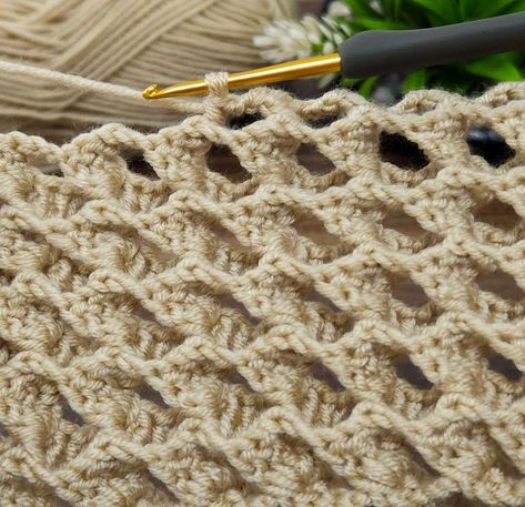 wow..this is very good. wonderful 3D crochet pattern explanation #crochet #knitting | wow..this is very good. wonderful 3D crochet pattern explanation. #crochet #knitting | By Aslı ile sanatsal tasarımlar 3d Crochet Stitch, Crochet 3d Stitch, Simple Scarf Crochet Pattern, 3d Crochet, Crochet Knit Blanket, Simple Scarf, Crochet Lace Edging, Scarf Crochet, Knitting Videos