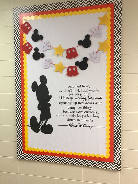 Mickey Bulletin Board Mickey And Minnie Classroom Decorations, Mickey Mouse Bulletin Board Ideas Classroom Themes, Mickey Bulletin Board Ideas, Mickey Mouse Halloween Bulletin Board, Disney Math Bulletin Boards, Mickey Bulletin Board, Disney Preschool Classroom Decor, Disney Bulletin Boards Classroom Themes, Mickey Mouse Bulletin Board