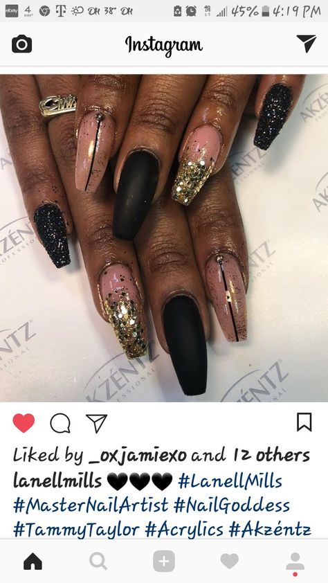 Matte Black And Gold Nail Ideas, Gold And Black Nail Designs, Purple Gold Nails, Nye Nails, Black Ants, Tammy Taylor, Gold Drip, Stylish Nails Designs, Nice Nails