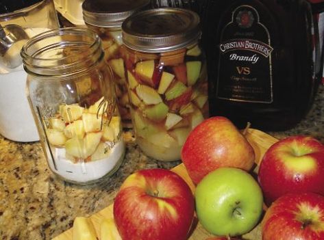 Winesap Apple Recipes, Apple Brandy Recipe, Apple Pie Liquor Recipe, Homemade Brandy, Old Apple Tree, Brandy Recipe, Homemade Wine Recipes, Pear Brandy, Non Alcoholic Beverages