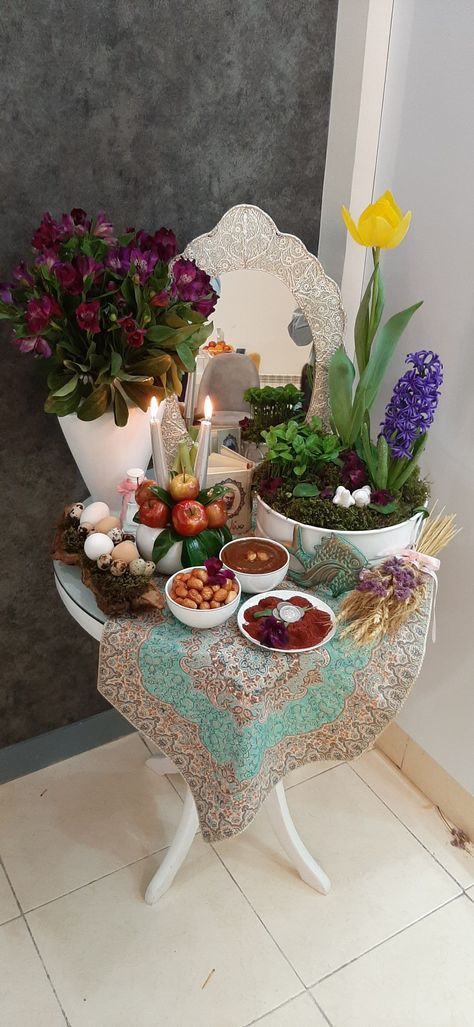 Happy Noroze, Haft Seen Ideas, Nowruz Decoration, Navruz Holiday, Norooz Crafts, Happy Norouz, Norouz Design, Nowruz Crafts, Haftsin Ideas