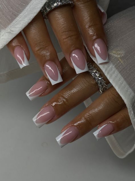 White Line French Tip Nails, Pink And White Set Nails, Light French Tip Nails, French Nails White Classic, French Nails White Tip, White And Navy Nails, Light Pink And White Nails, Square Bridal Nails, Pink French Tip Nails Square